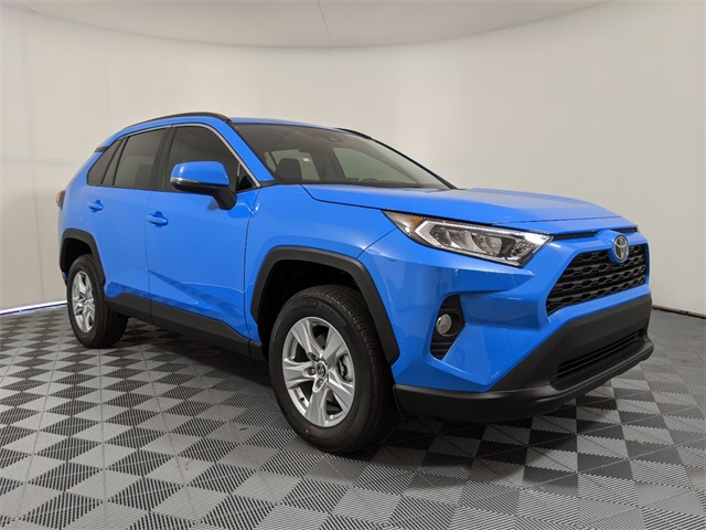 New 2020 Toyota RAV4 XLE w/Convenience Package & Audio Plus 4D Sport ...