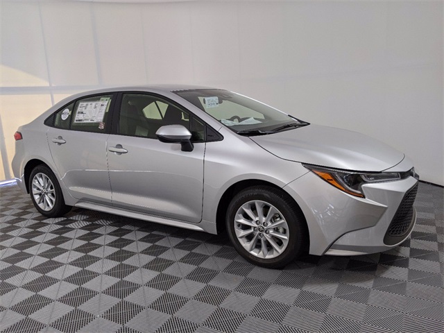 New 2021 Toyota Corolla LE w/Convenience Package 4D Sedan FWD